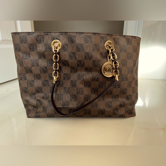 Michael Kors Handbags - Large Michael Kors Tote